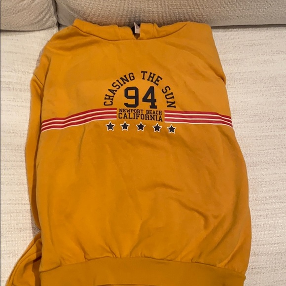 Sweatshirt - Picture 4 of 4